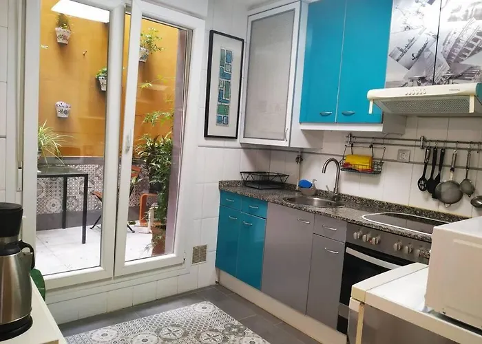 En Cimadevilla Junto Al Puerto Deportivo Apartament