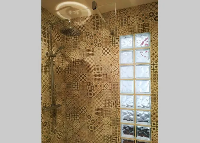 En Cimadevilla Junto Al Puerto Deportivo Apartament