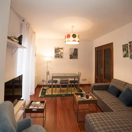 En Cimadevilla Junto Al Puerto Deportivo Lejlighed