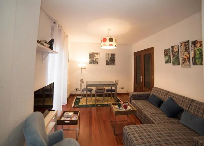 En Cimadevilla Junto Al Puerto Deportivo Lejlighed